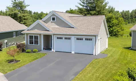 3 Paddock Circle Nashua NH 03062