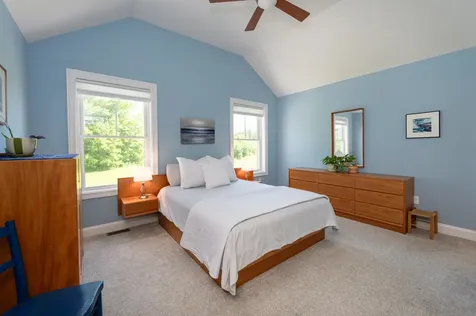 3 Paddock Circle Nashua NH 03062