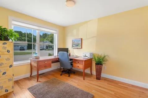 3 Paddock Circle Nashua NH 03062