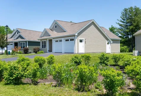 3 Paddock Circle Nashua NH 03062