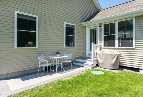 3 Paddock Circle Nashua NH 03062