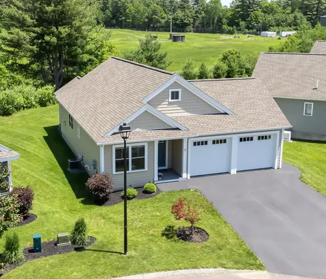 3 Paddock Circle Nashua NH 03062