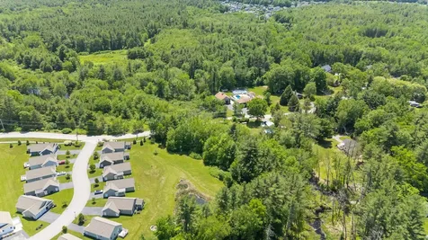 3 Paddock Circle Nashua NH 03062