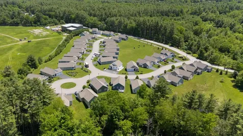 3 Paddock Circle Nashua NH 03062