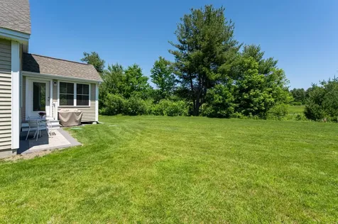 3 Paddock Circle Nashua NH 03062