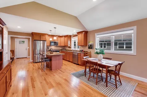 3 Paddock Circle Nashua NH 03062