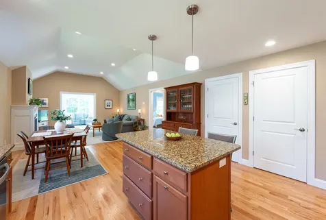 3 Paddock Circle Nashua NH 03062