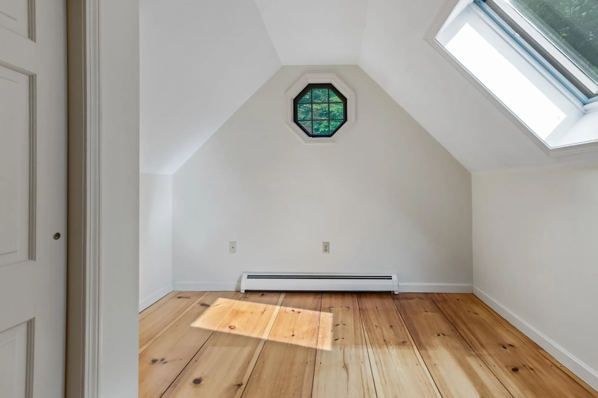 27 South Brook Circle Newbury NH 03255