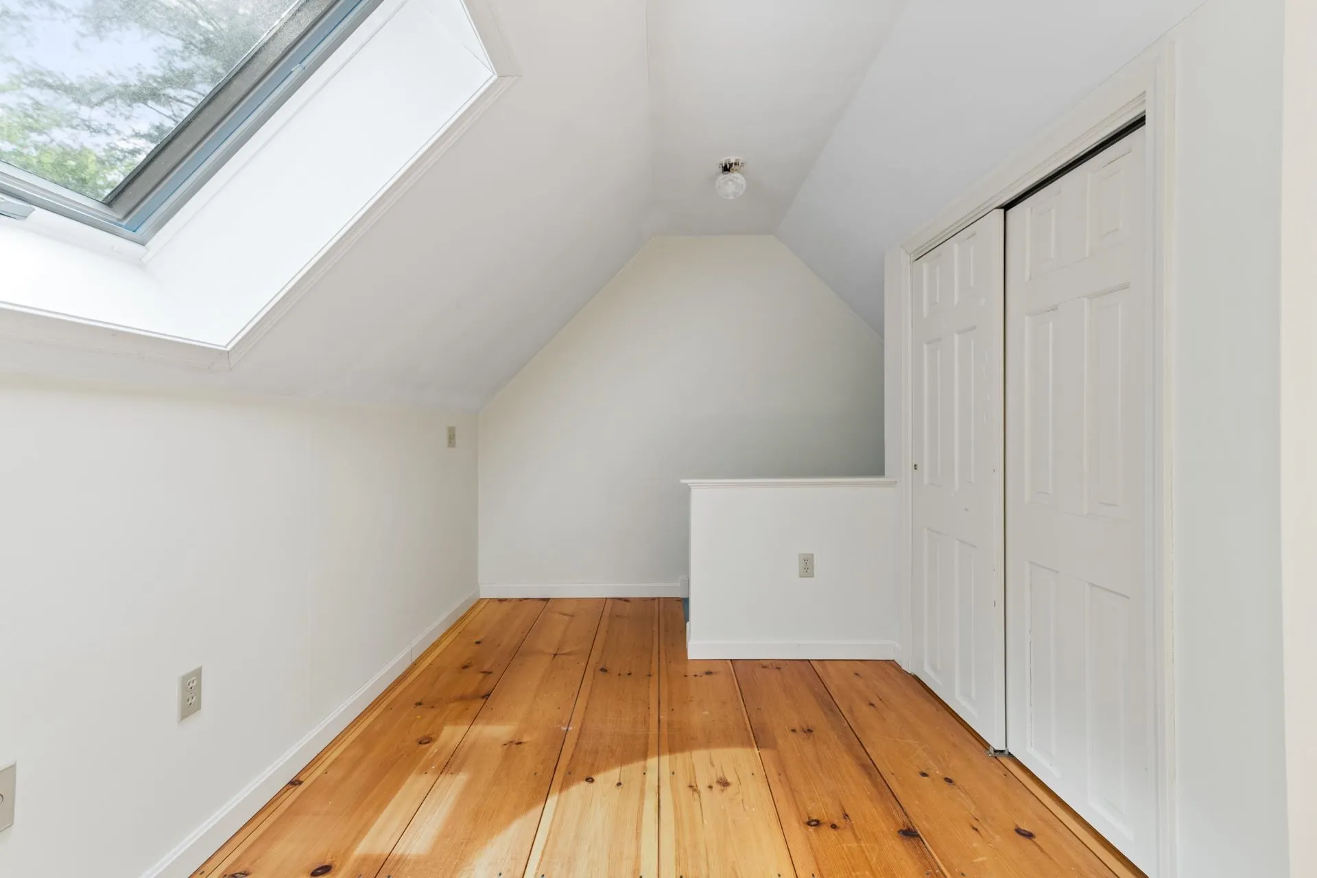 27 South Brook Circle Newbury NH 03255