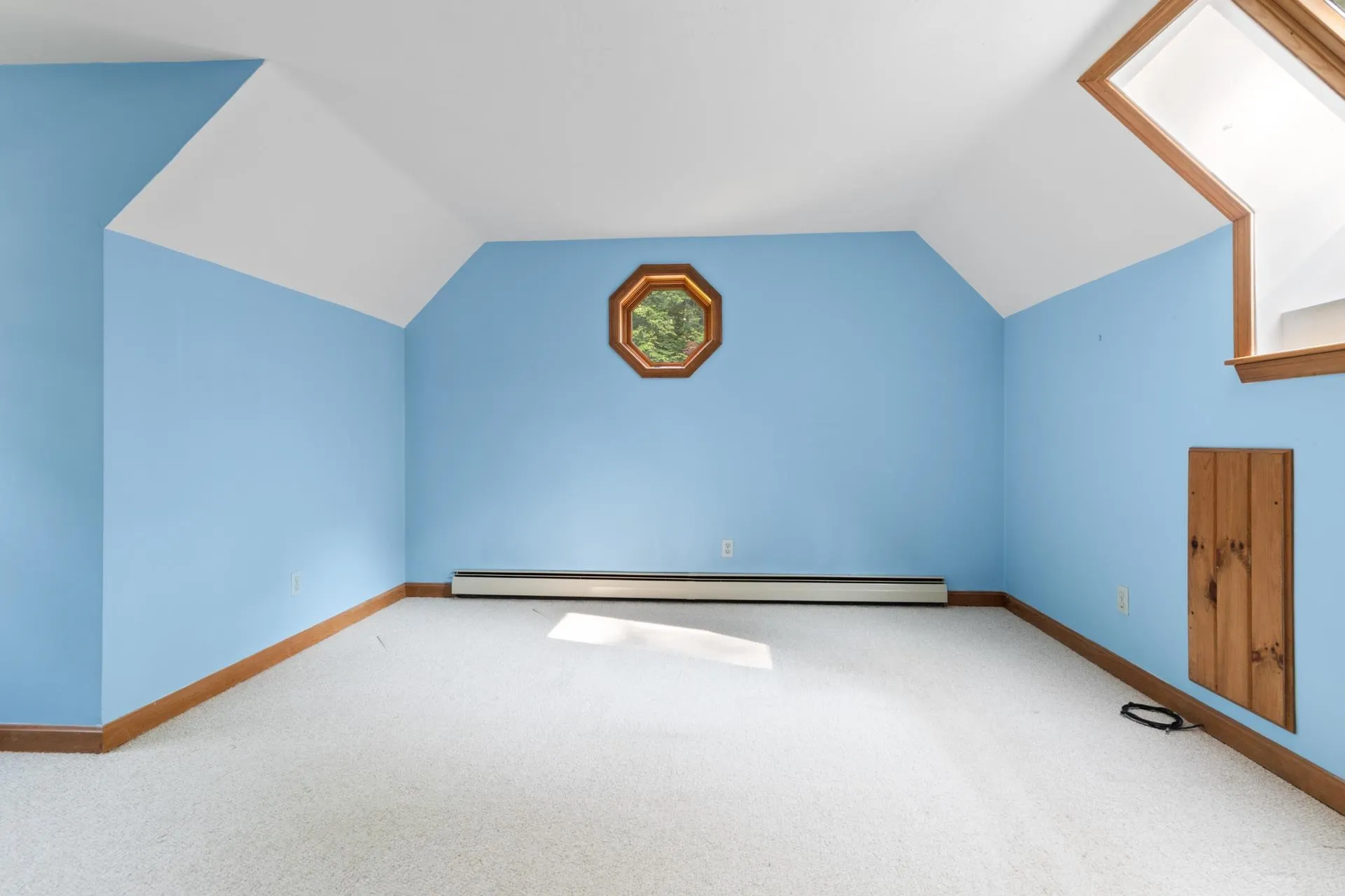 27 South Brook Circle Newbury NH 03255