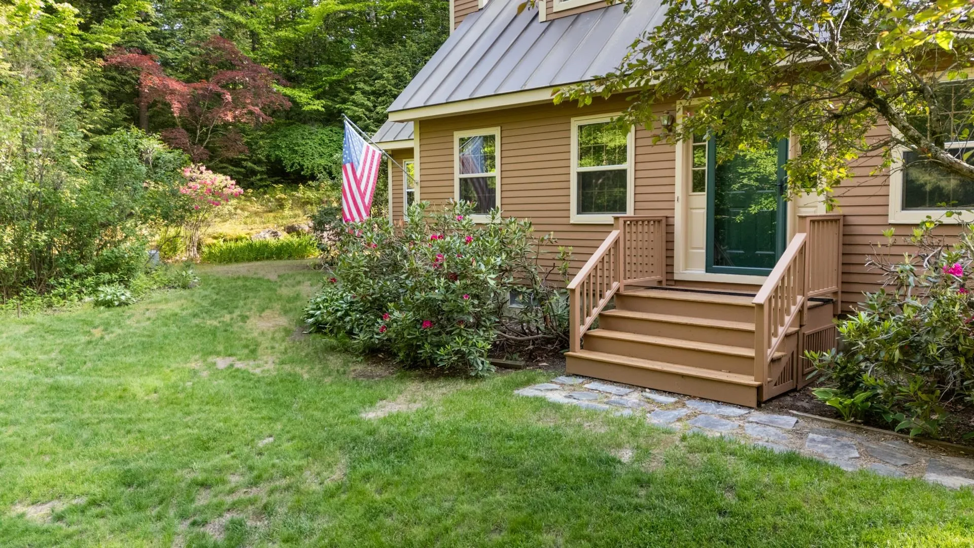 27 South Brook Circle Newbury NH 03255