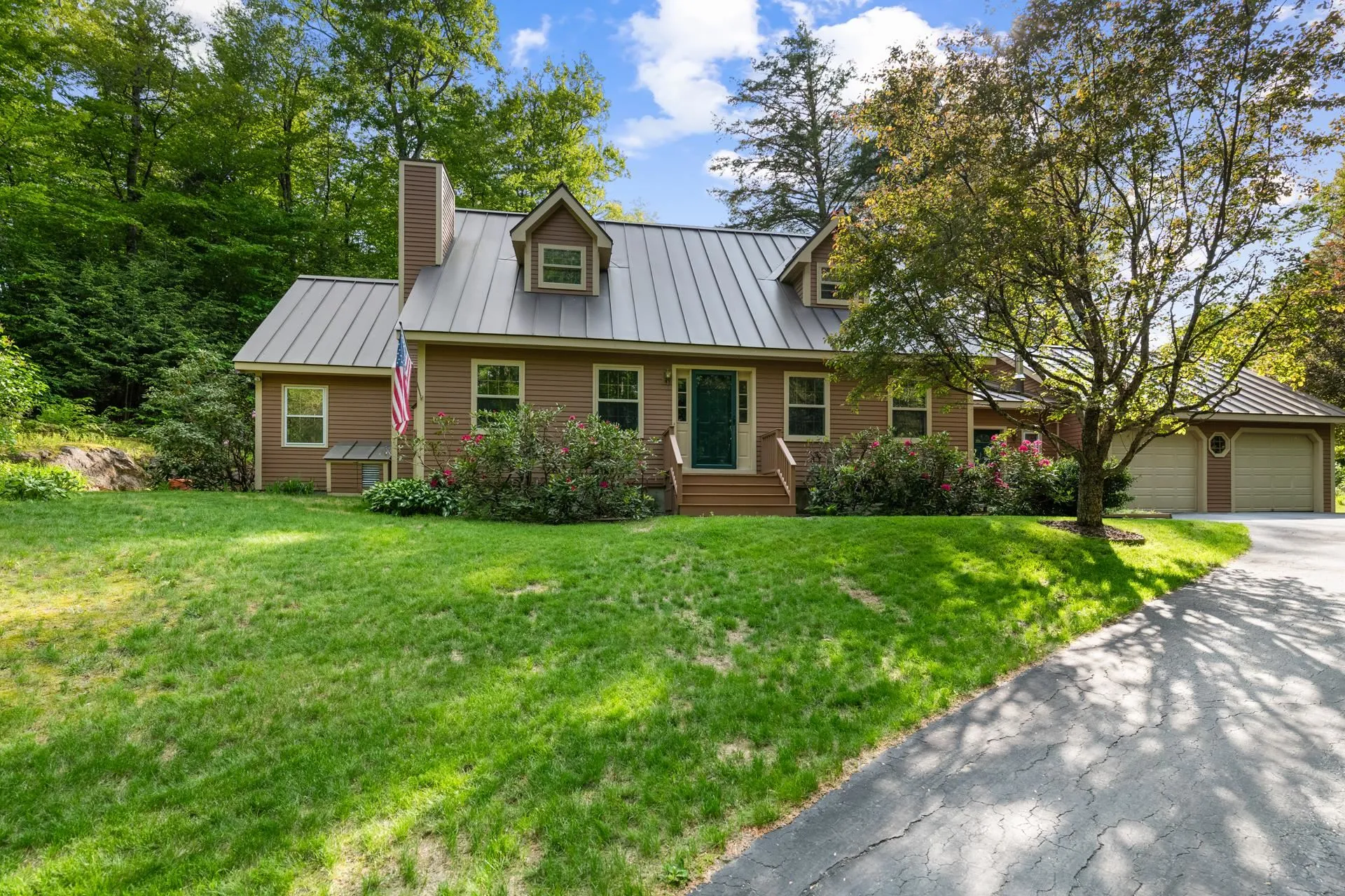 27 South Brook Circle Newbury NH 03255