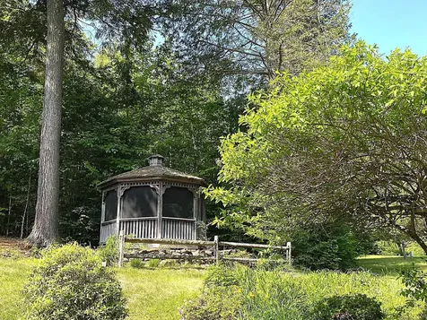 27 South Brook Circle Newbury NH 03255