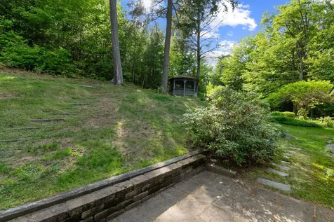 27 South Brook Circle Newbury NH 03255