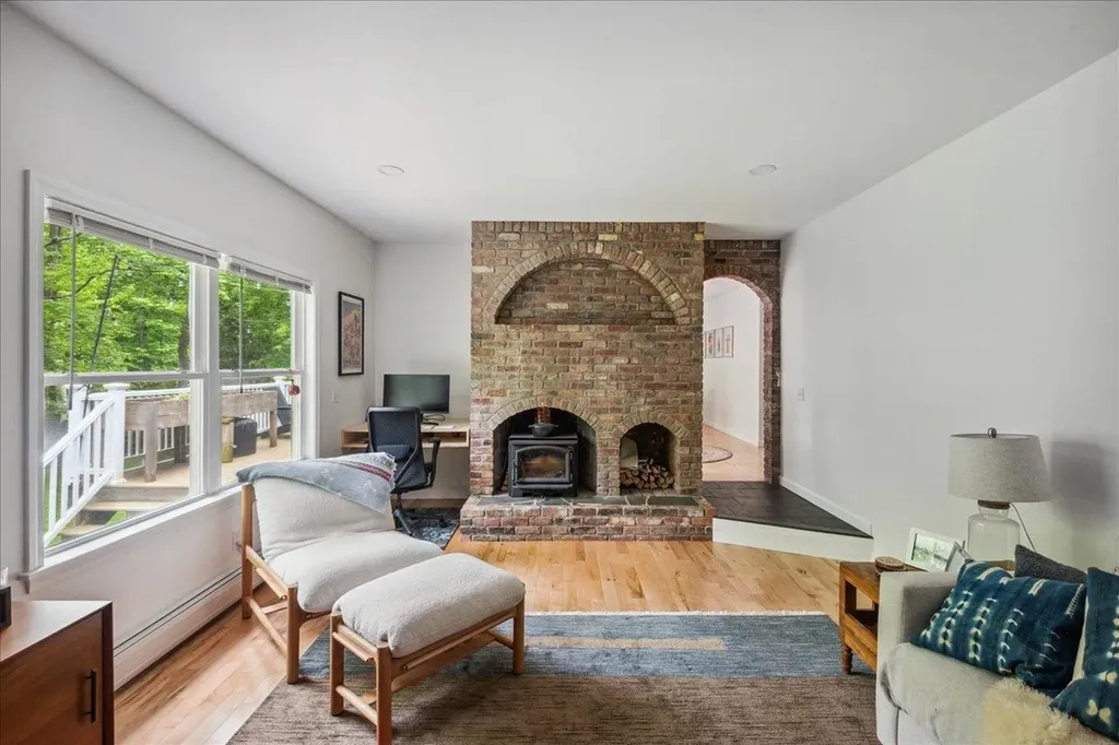 12 Briar Lane Essex Junction VT 05452