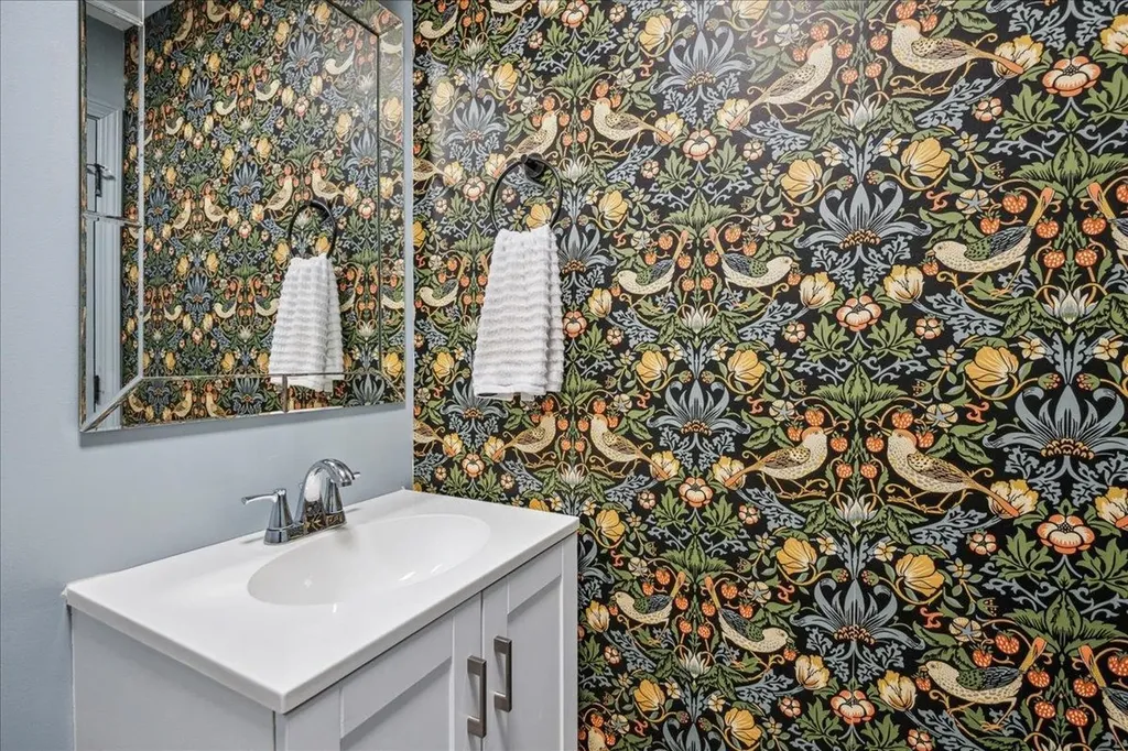 12 Briar Lane Essex Junction VT 05452