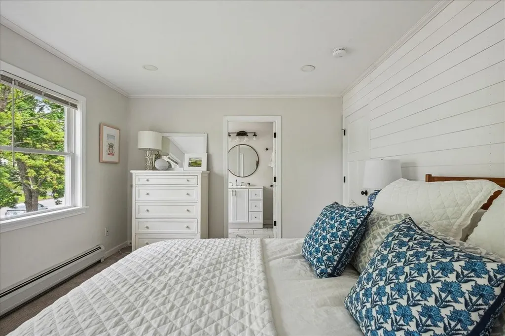 12 Briar Lane Essex Junction VT 05452