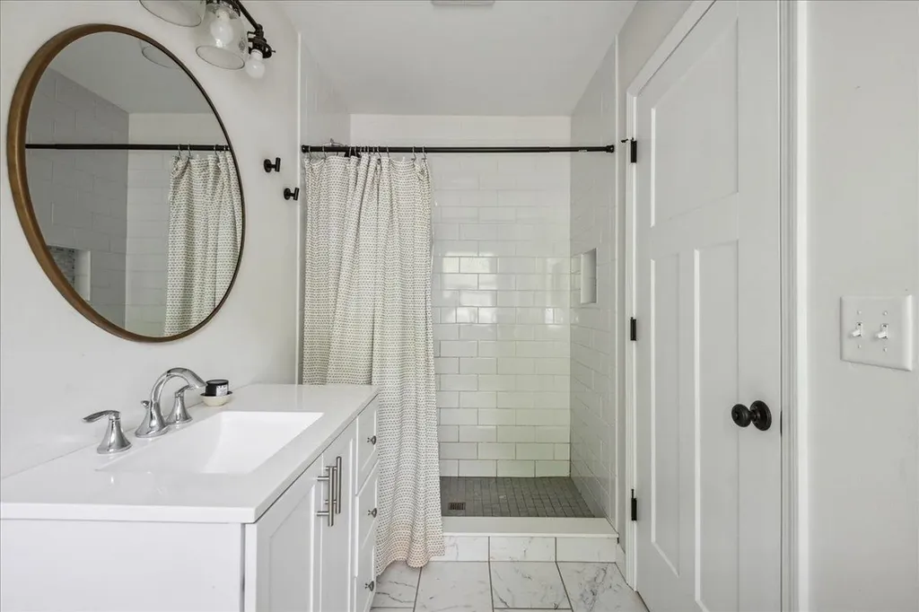 12 Briar Lane Essex Junction VT 05452