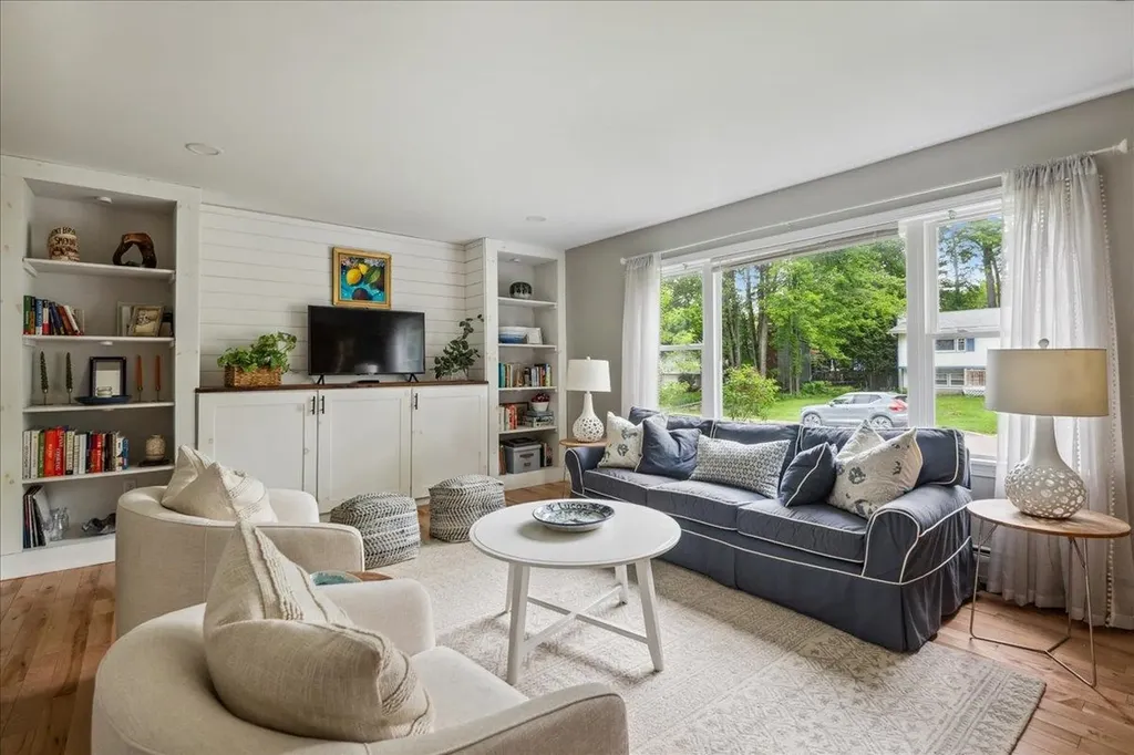 12 Briar Lane Essex Junction VT 05452