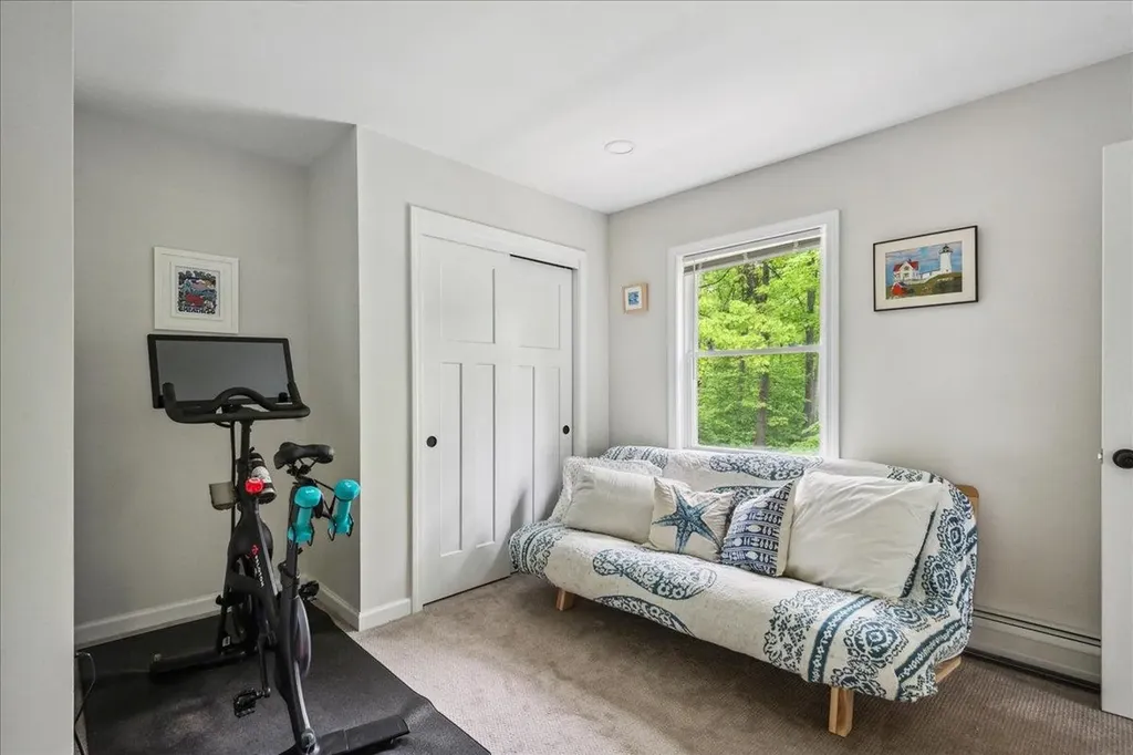 12 Briar Lane Essex Junction VT 05452