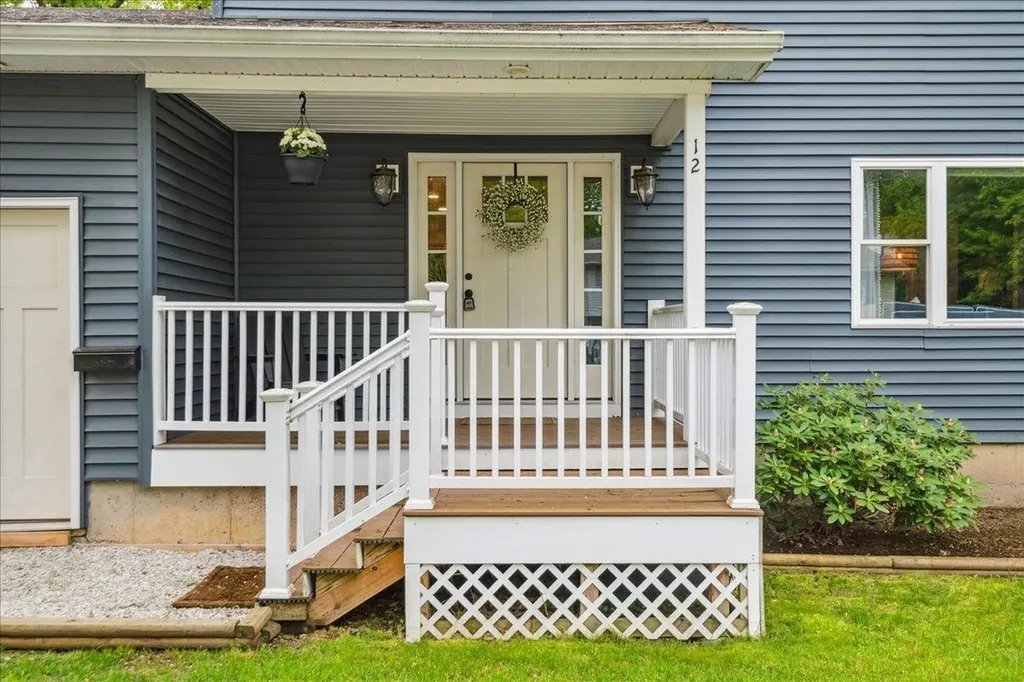 12 Briar Lane Essex Junction VT 05452