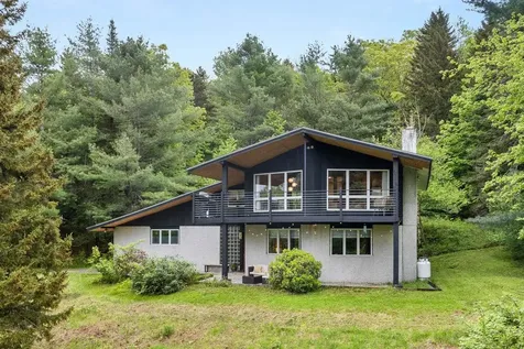 22 Hillside Drive Wilmington VT 05363