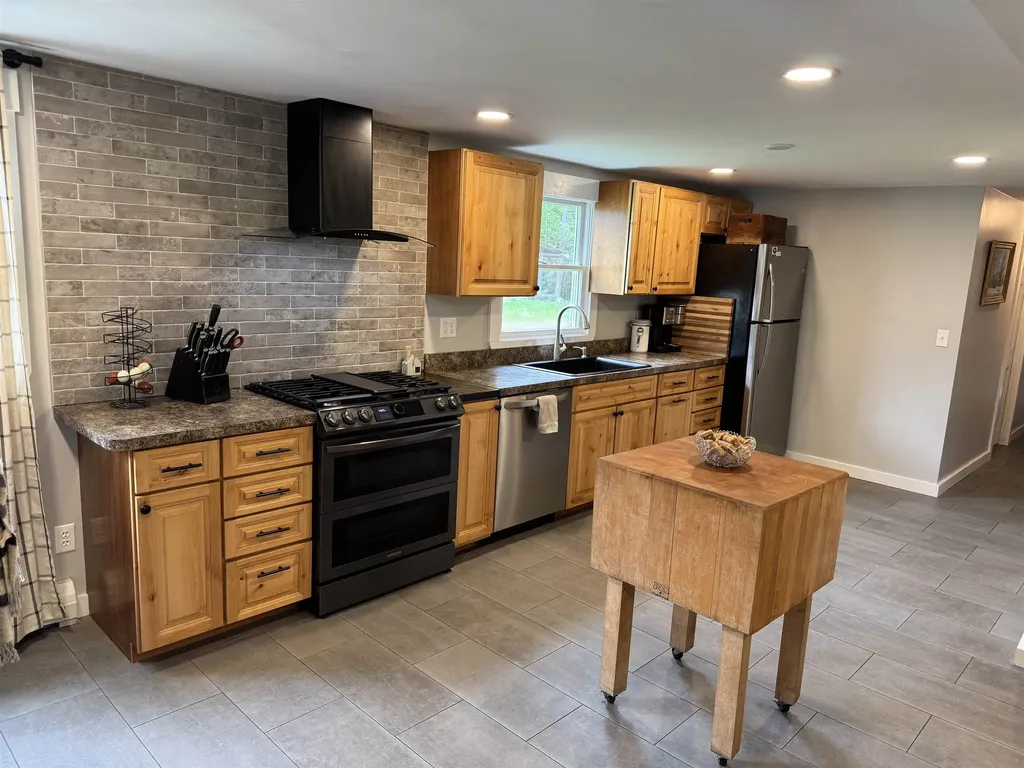 449 Vt Route 114 East Haven VT 05837