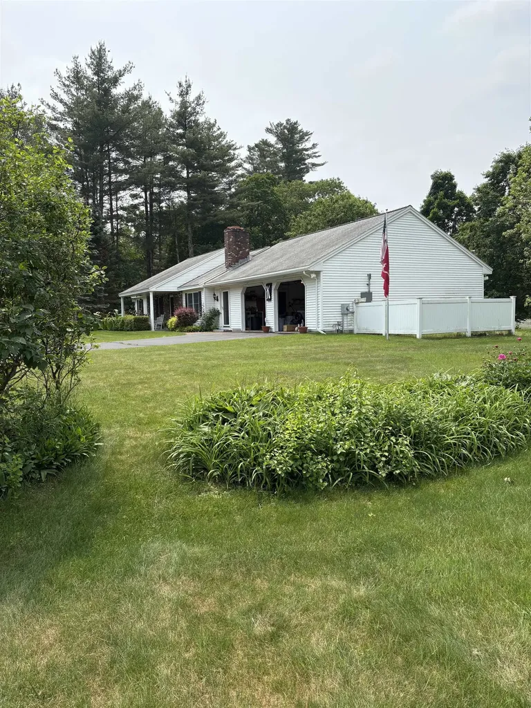 9 Jamil Lane Salem NH 03079