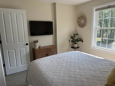 383 Pickering Street Manchester NH 03104