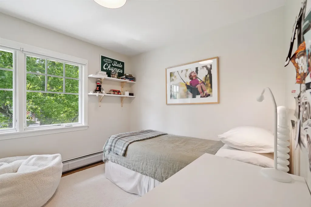 10 Curtiss Road Hanover NH 03755