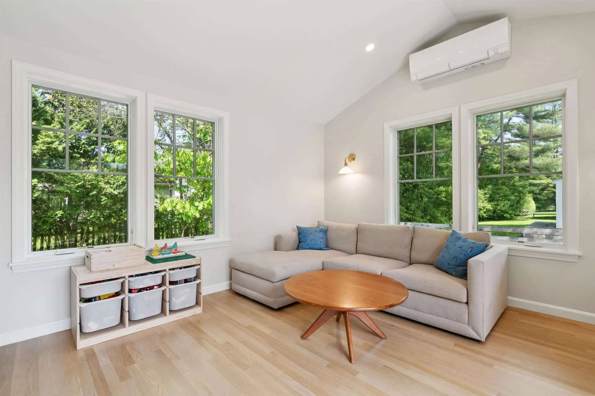 10 Curtiss Road Hanover NH 03755