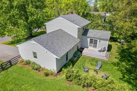 10 Curtiss Road Hanover NH 03755