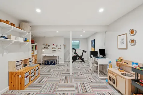 10 Curtiss Road Hanover NH 03755