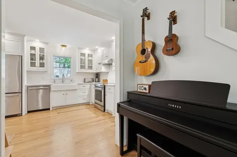 10 Curtiss Road Hanover NH 03755