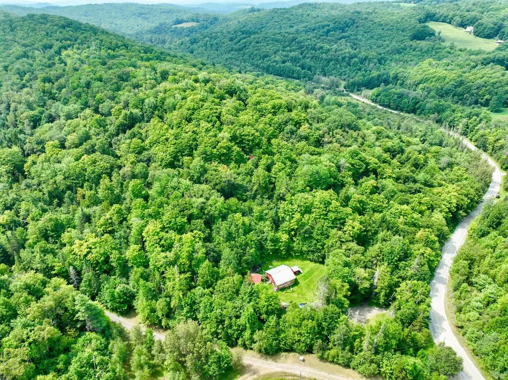 4823 Swamp Road Newbury VT 05051