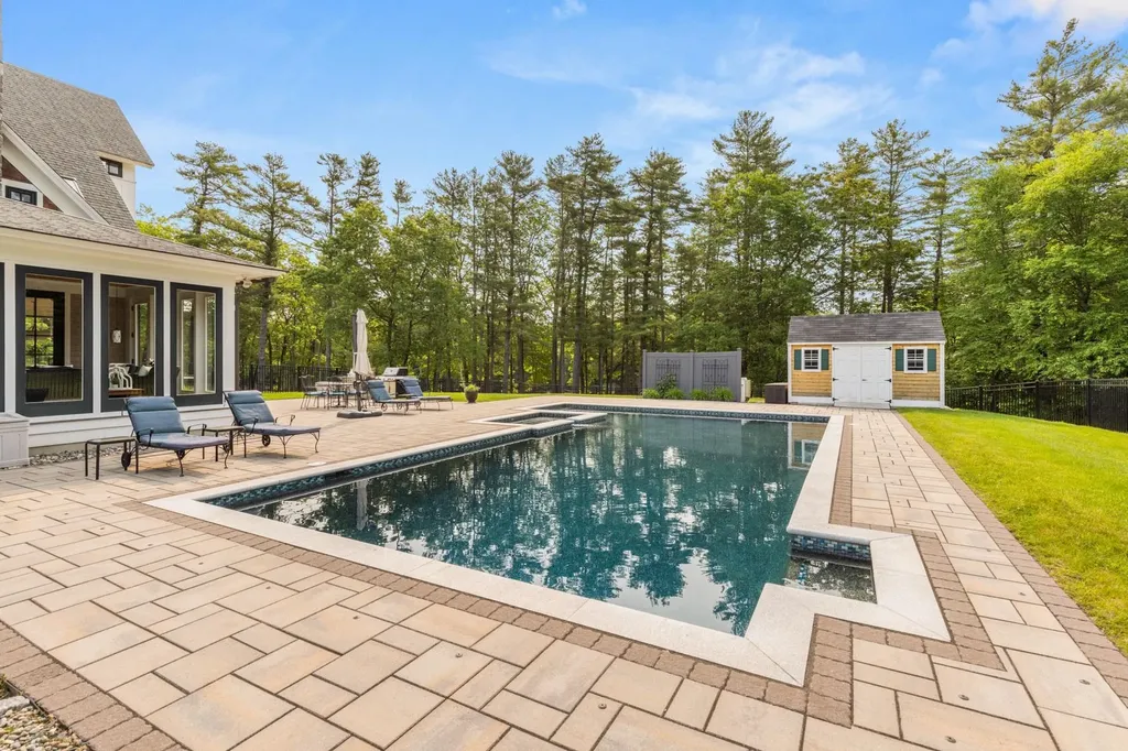 74 Saddle Trail Drive Dover NH 03820