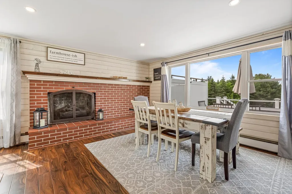 21 Durham Avenue Claremont NH 03743