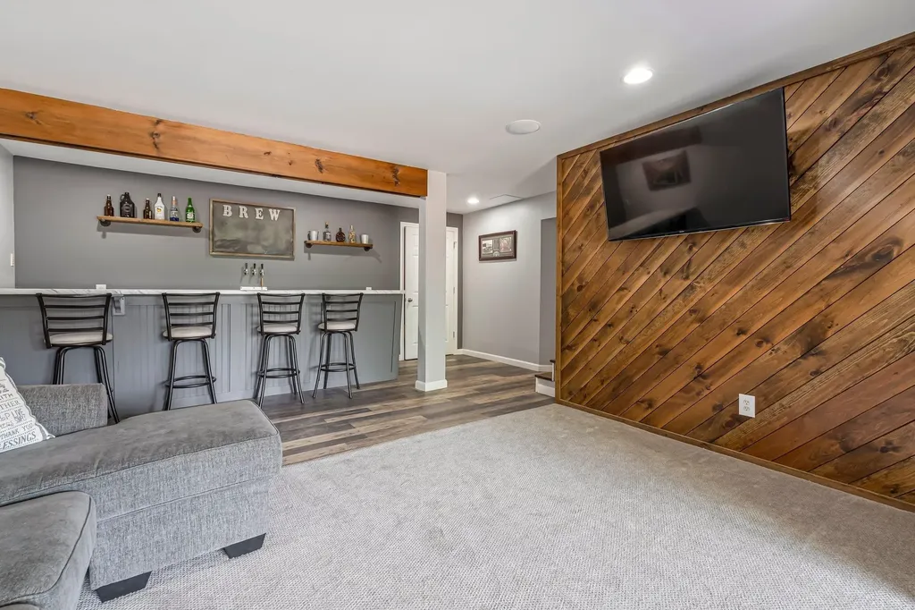 21 Durham Avenue Claremont NH 03743