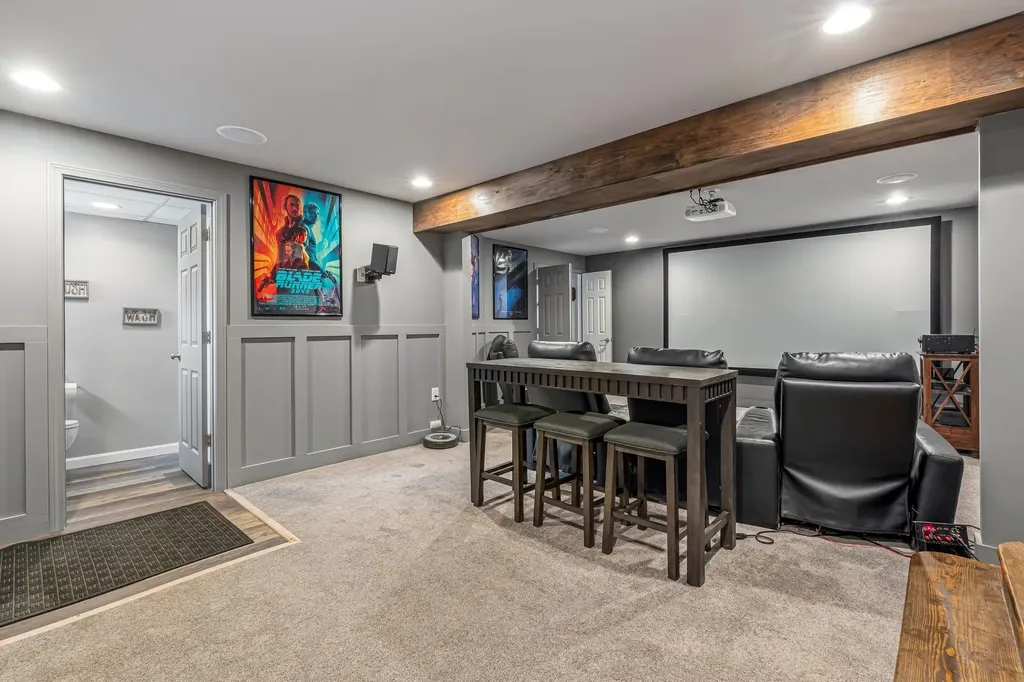 21 Durham Avenue Claremont NH 03743