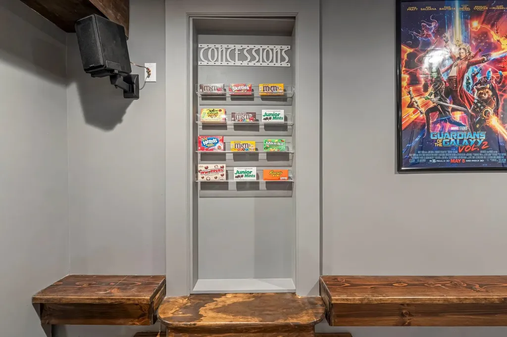 21 Durham Avenue Claremont NH 03743