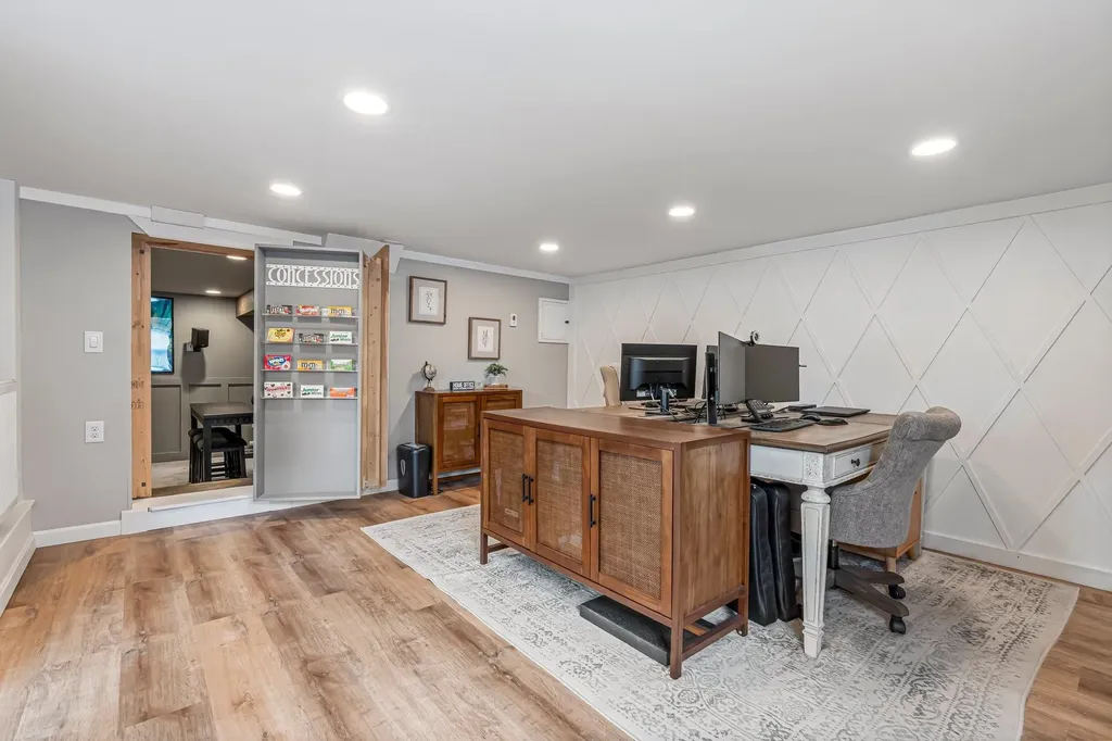 21 Durham Avenue Claremont NH 03743