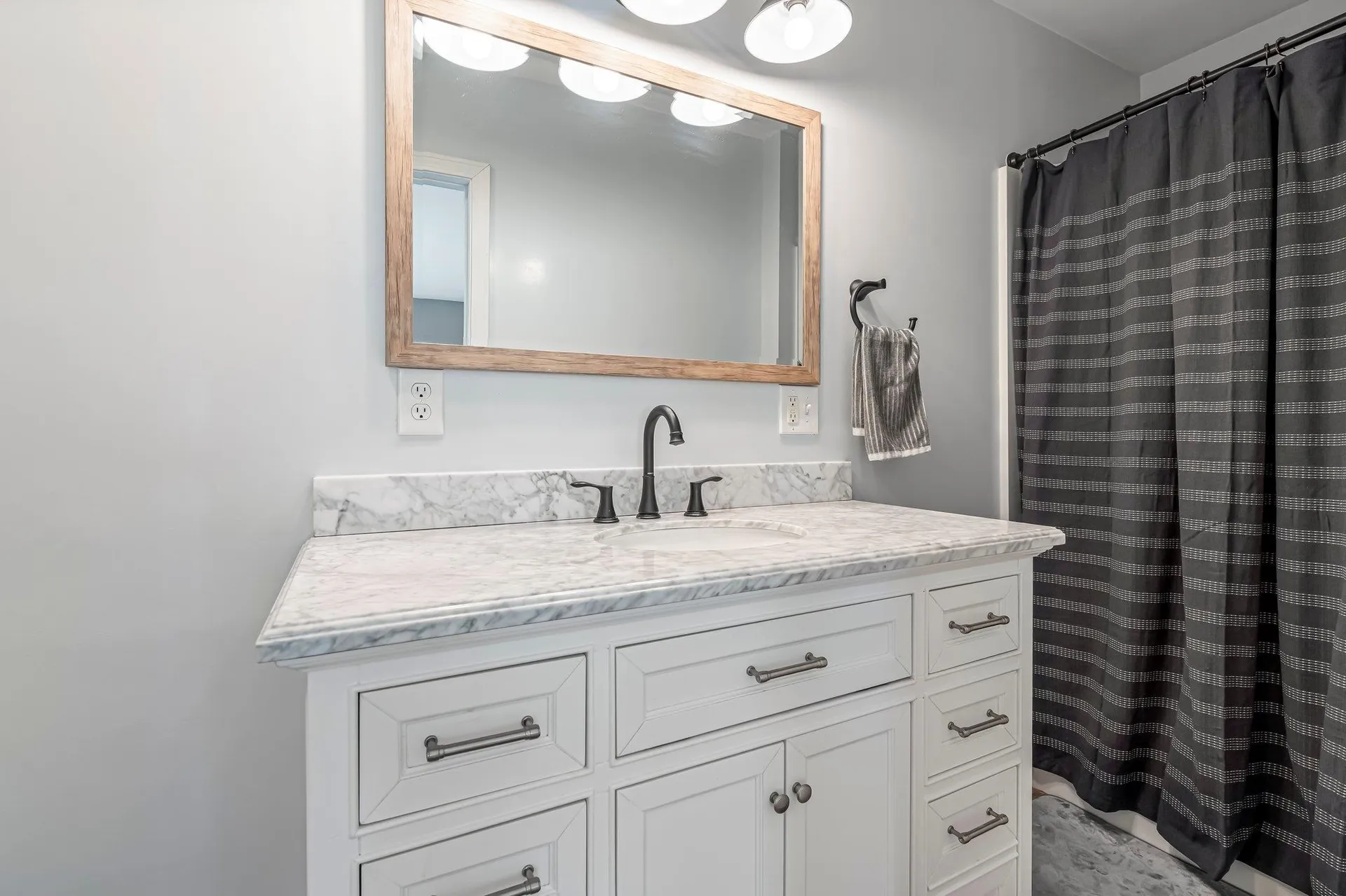 21 Durham Avenue Claremont NH 03743