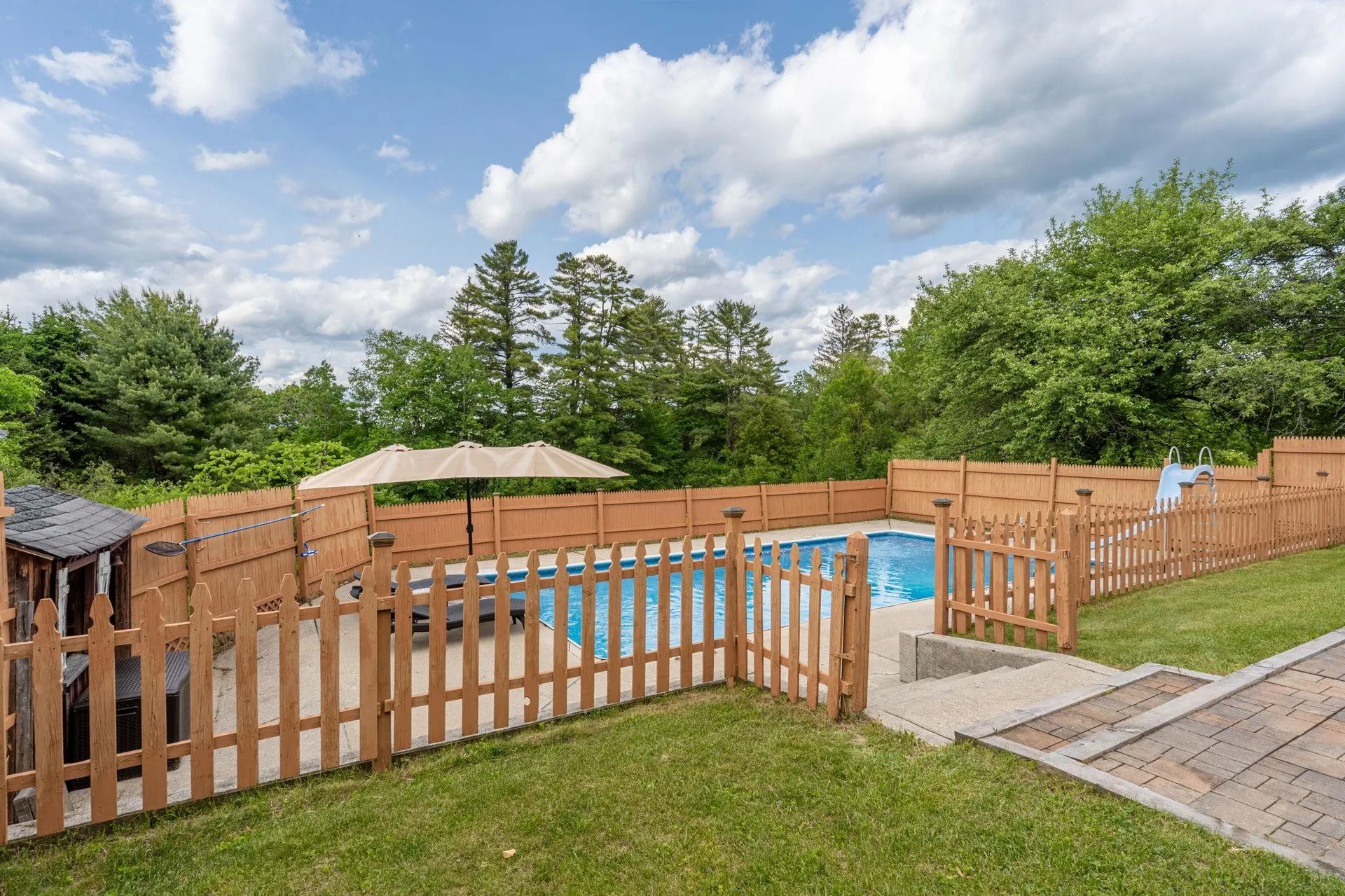 21 Durham Avenue Claremont NH 03743