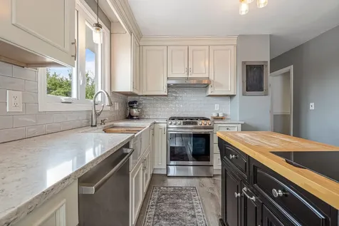 21 Durham Avenue Claremont NH 03743