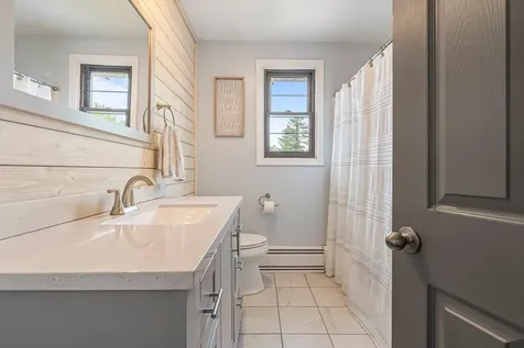 21 Durham Avenue Claremont NH 03743