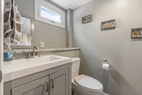 21 Durham Avenue Claremont NH 03743