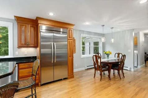 12 Mockingbird Lane Kingston NH 03848