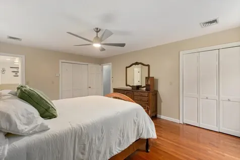 12 Mockingbird Lane Kingston NH 03848