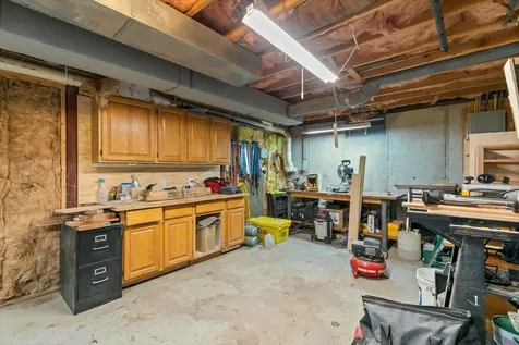 12 Mockingbird Lane Kingston NH 03848