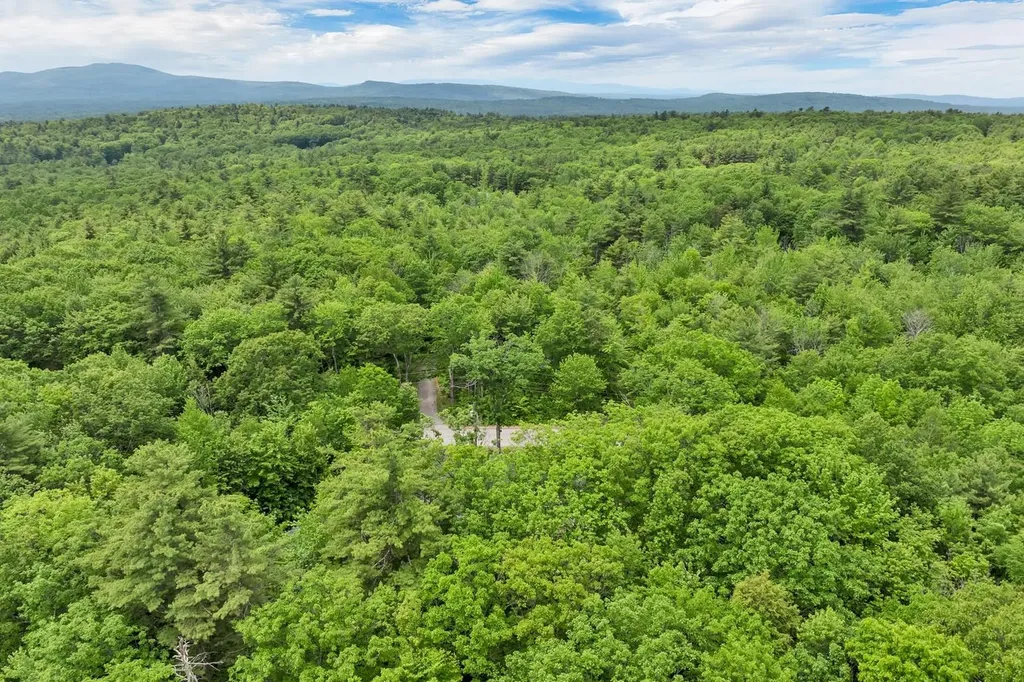 95 Wilson Road Wakefield NH 03872